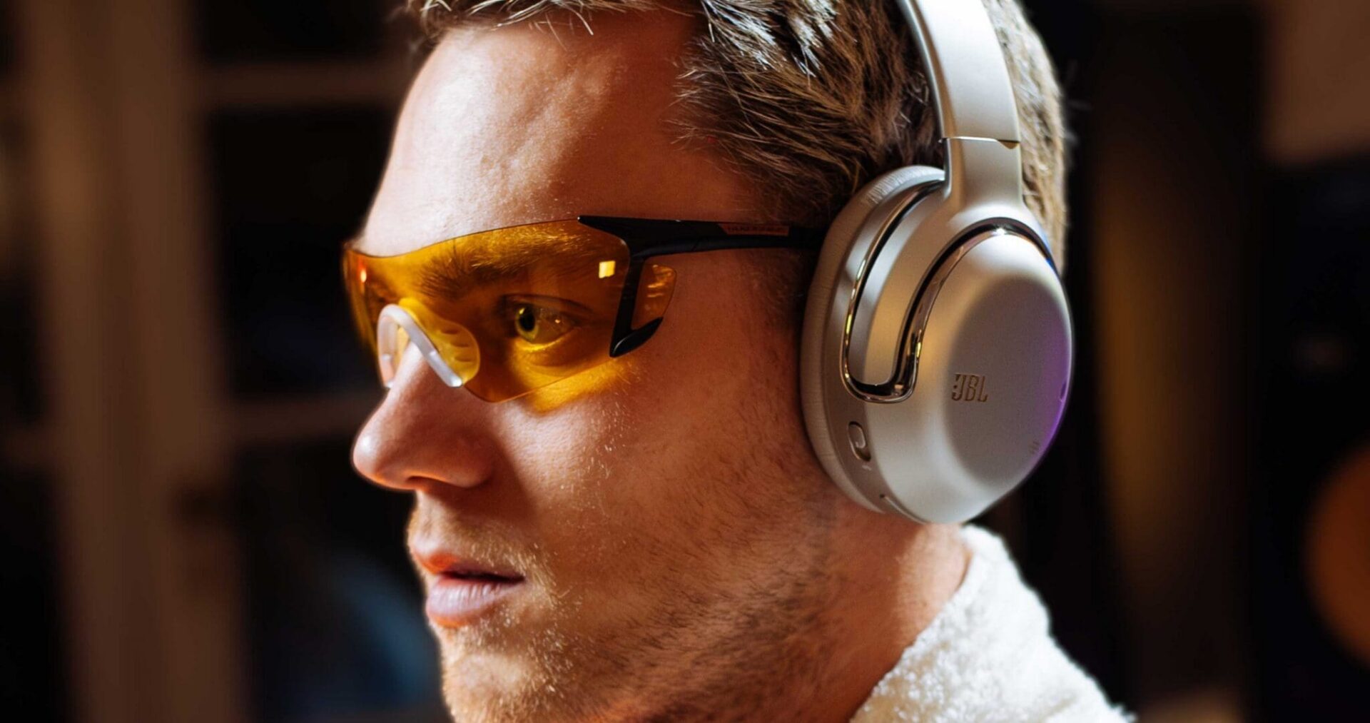 JBL campaign visual with audio product lifestyle photography