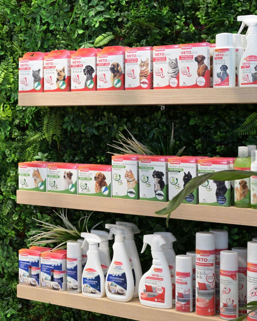 Beaphar dierenverzorgingsproducten verpakkingen op een rij